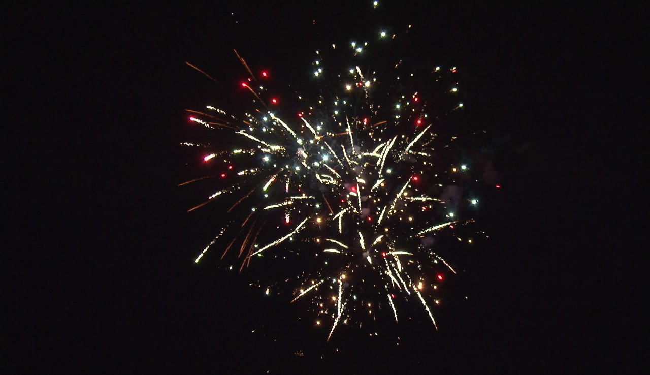 Салют комб. "Свадебный торт" (1/2/1),